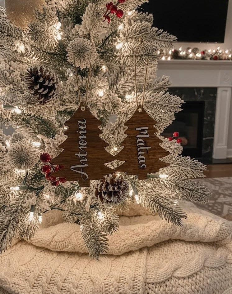 Arbolito Navideño de Madera Personalizado con Nombre – Decoración para Navidad