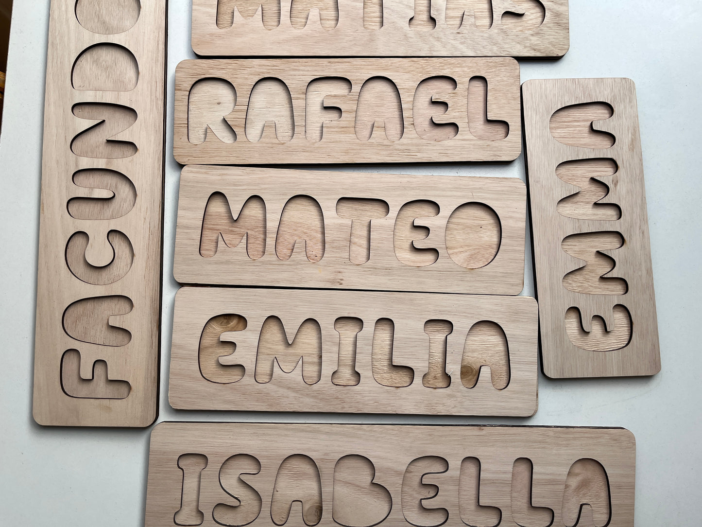 Puzzle de Madera con Nombre Personalizado para Niños – Juguete Educativo y Decorativo