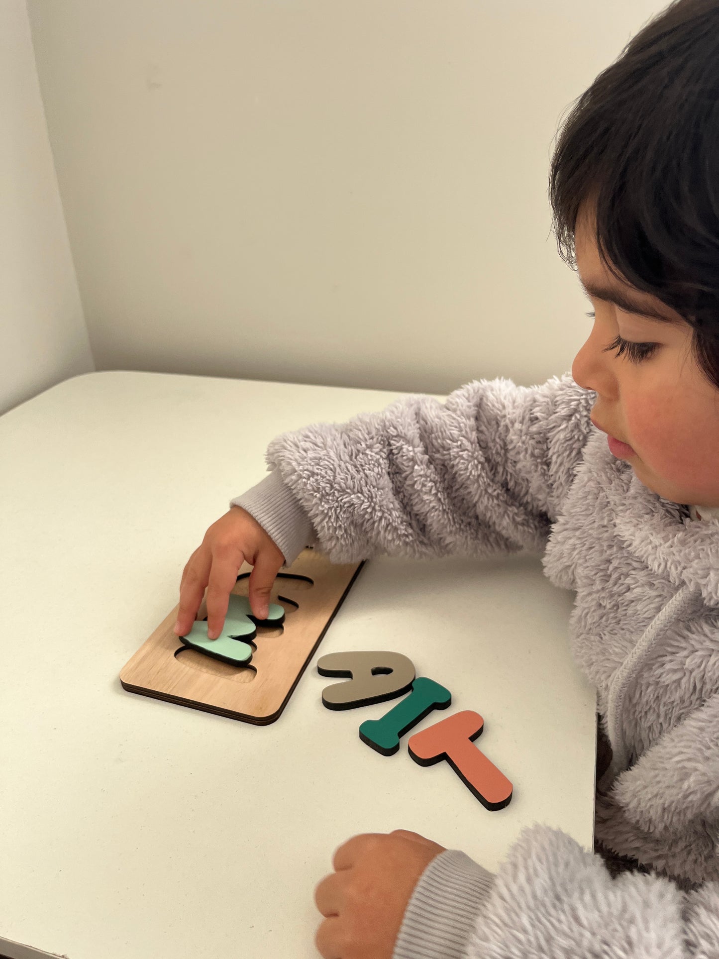 Puzzle de Madera con Nombre Personalizado para Niños – Juguete Educativo y Decorativo