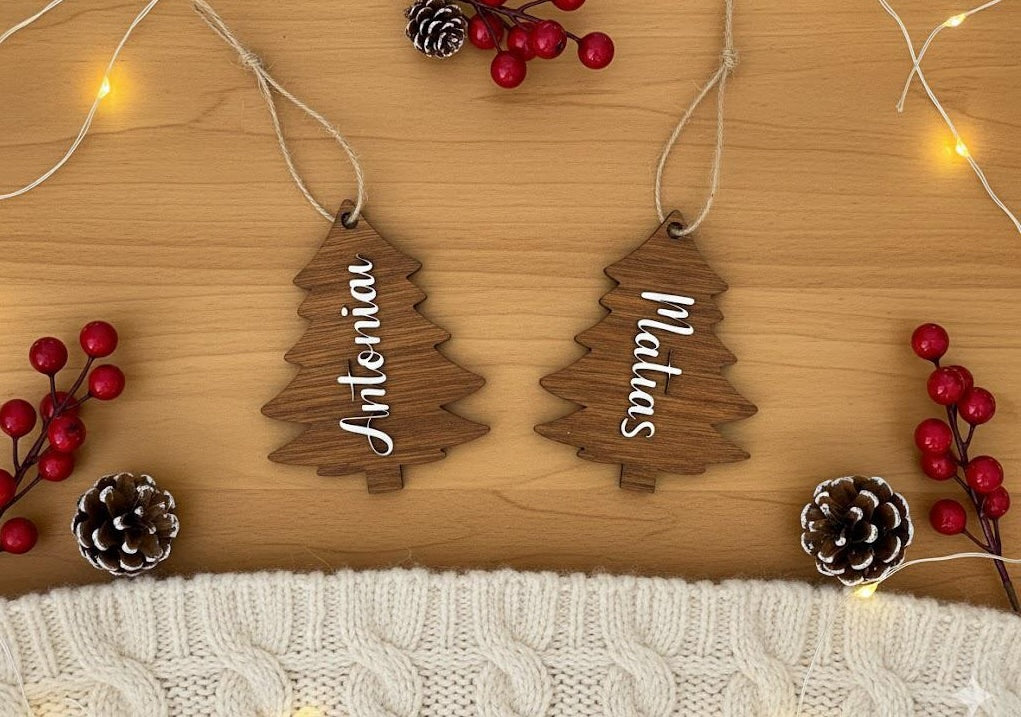 Arbolito Navideño de Madera Personalizado con Nombre – Decoración para Navidad